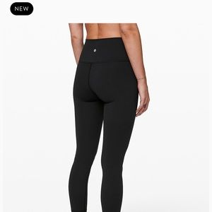 Wunder under high rise 25”